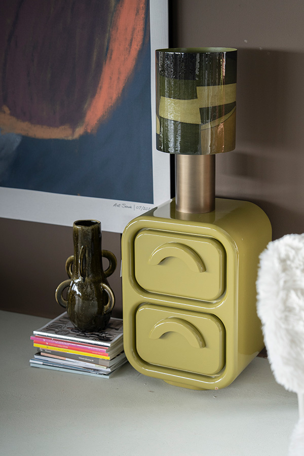 groene-gubby-kast-met-groene-lamp groene-gubby-kast-met-groene-lamp